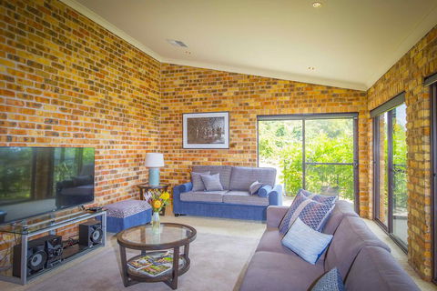 Aquila - Accommodation Adelaide 3