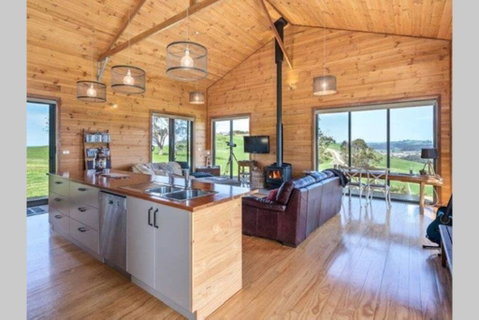 Aquila Barn - Accommodation Adelaide 0