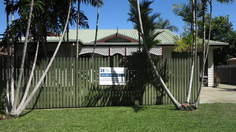 Arcadia Gardens 1/44 McCabe CRescent - Accommodation Adelaide 3