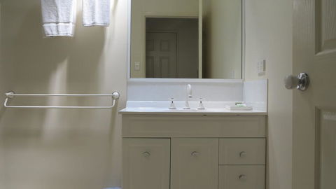 Arcadia Villas Unit 3 - Accommodation Adelaide 3