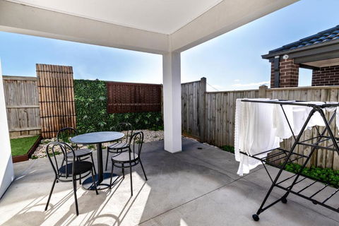 Luxury Home Away From Home - Accommodation Adelaide 1