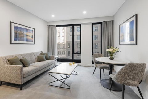 Meriton Suites Melbourne - Accommodation Adelaide 0