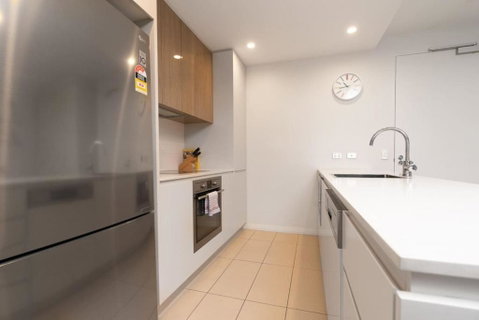 Modish Apartment Near Parliamentary Triangle - Accommodation Adelaide 2