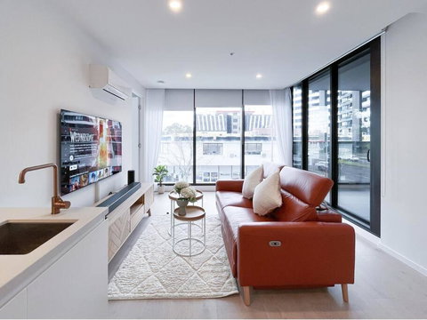 Modern Luxury 2B2B Sky Garden SmartTV - Accommodation Adelaide 0