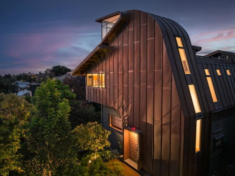 Modern St Kilda Apartment - Accommodation Adelaide 0