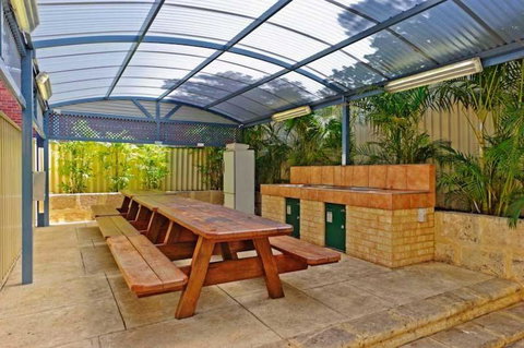 Mountway Holiday Apartments - Accommodation Adelaide 3