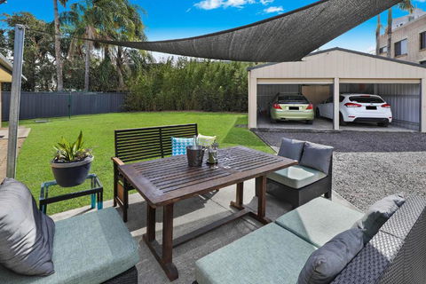 NAROO7- PRIME, CENTRE OF MOOLOOLABA LOCATION - Accommodation Adelaide 3