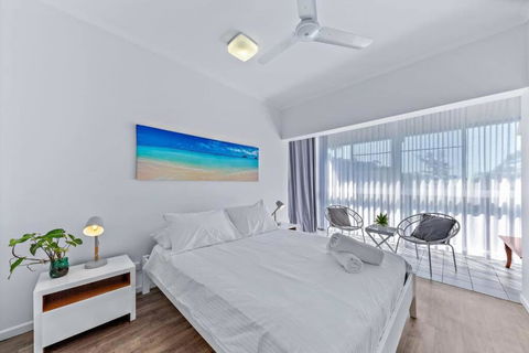 NEW! 2BR Whitsundays Oasis W/ Ocean Views - Accommodation Adelaide 1