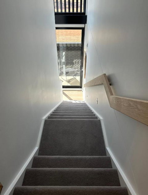 New & Modern Loft 1bd W/Pool&Gym - Accommodation Adelaide 3