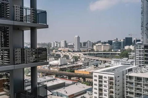NEW Centrally Located High Level Studio Apartment - Accommodation Adelaide 0