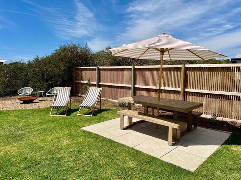 NEW Magpie Sands - 3 Bedroom Home - Downstairs Only, 1 Min Walk To Aldinga Beach - Accommodation Adelaide 3