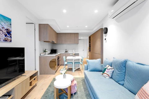 NEW Skyline View Luxury Apt Homey Heart Of ADL - Accommodation Adelaide 1