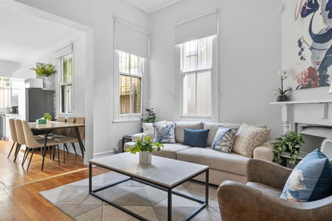 Newtown Nest - Chic Terrace Living Off King Street - Accommodation Adelaide 0