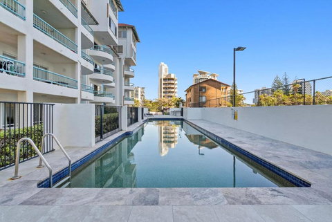 Paros On The Beach - Absolute Waterfront Living - Accommodation Adelaide 2