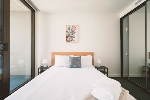 Patio Mt View 1BR Apt In CBD Near ANU And Museum With Free Parking And WiFi - Accommodation Adelaide 3