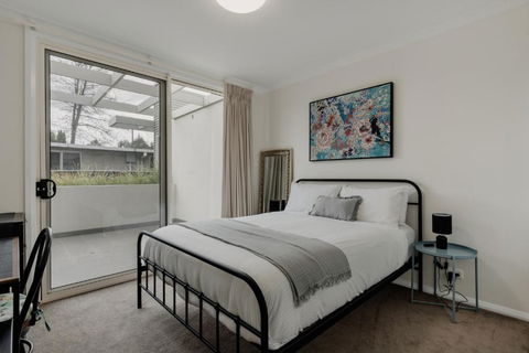 Peaceful 1-Bed Apartment Close To Lonsdale St - Accommodation Adelaide 2