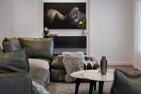 Peahen House - Accommodation Adelaide 3