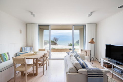 Pearl, Designer Beachfront Retreat, Semaphore Park - Accommodation Adelaide 3