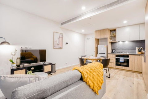 Penny Lane - 2BR Apt In The Heart Of Moonee Ponds - Accommodation Adelaide 3