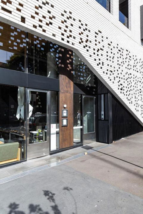 Penthouse Apartment Collingwood - Accommodation Adelaide 3