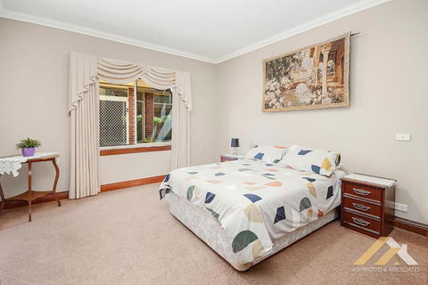 Perfect Entertainer-s Home With Pool - Accommodation Adelaide 1