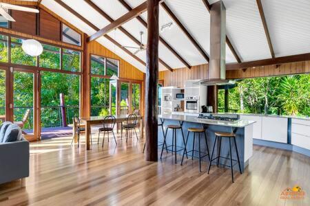 Pole Home In Paradise @ Kuranda - Accommodation Adelaide 1