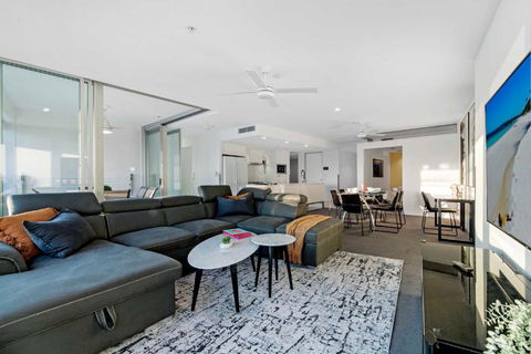 Q Tower Apartments In Surfers Paradise - From Level 3 - Self Contained & Privately Managed - Wow Stay - Accommodation Adelaide 3