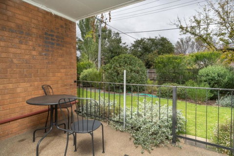 Quiet 2BR Apartment With Garden Views In Griffith - Accommodation Adelaide 1