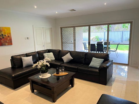 Premium Barossa Getaway - Accommodation Adelaide 1