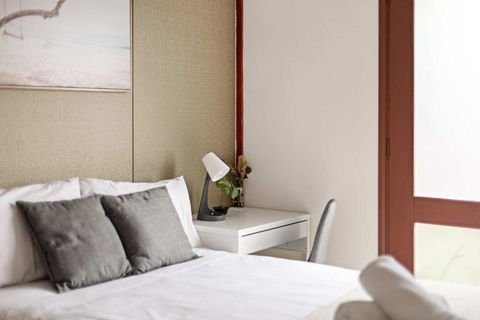 Quaint Double Room - Private Spot At Milperra - Shared Bathroom - Accommodation Adelaide 1