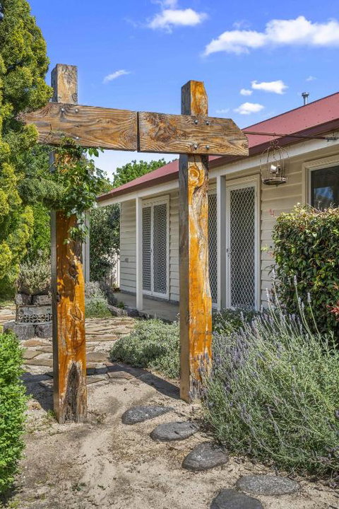 Quaint Garden Oasis With Free Parking - Accommodation Adelaide 2