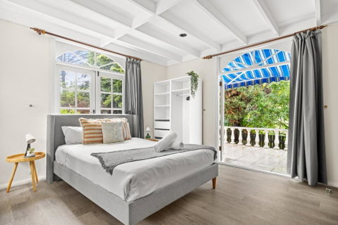 Quaint Queen Room - Convenient Location In Lindfield - Shared Bathroom - Accommodation Adelaide 0