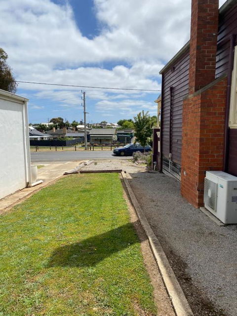 R&R Blue Diamond Luxury Studio Maryborough, Vic - Accommodation Adelaide 3