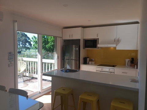 Race Course Apartments - Accommodation Adelaide 3