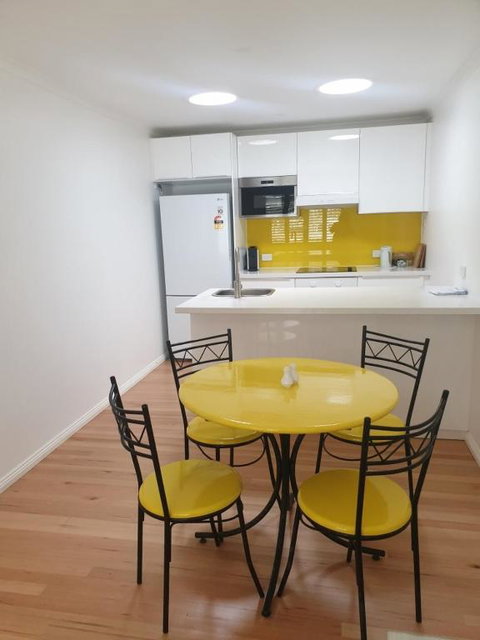 Race Course Apartments - Accommodation Adelaide 2