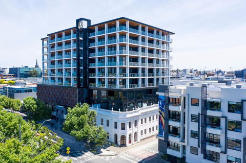 R Hotel Geelong - Accommodation Adelaide 0
