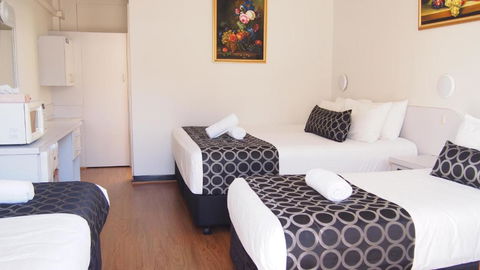 Queanbeyan Motel - Accommodation Adelaide 0