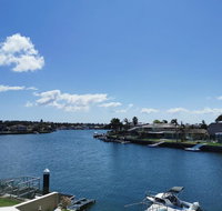 Attached Self Service Waterfront Whole Villa - Sydney - Accommodation Adelaide