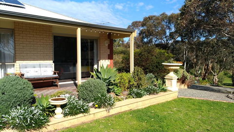 Austiny Bed And Breakfast Victor Harbor - Accommodation Adelaide 1