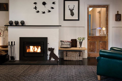 Aysgarth - Accommodation Adelaide 1