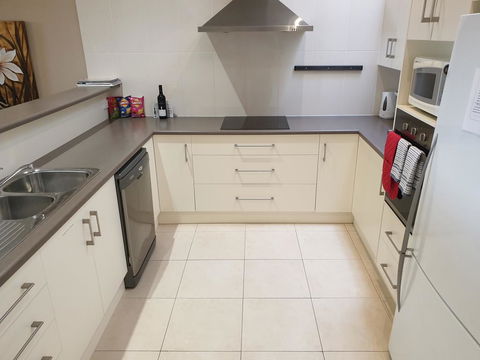 Balcony On Sixth Lodge - Accommodation Adelaide 1