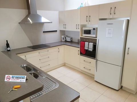 Balcony On Sixth Lodge - Accommodation Adelaide 3