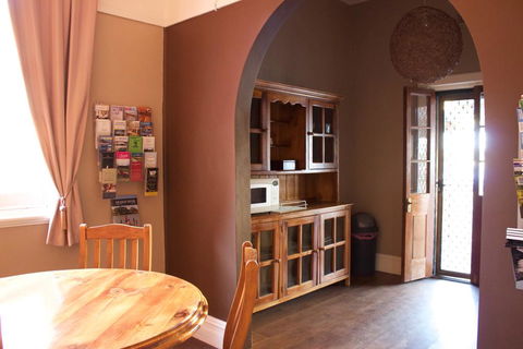 Balcony On Sixth Lodge - Accommodation Adelaide 0