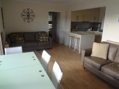 Balmoral Retreat - Accommodation Adelaide 2