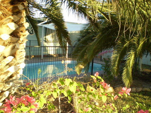 Banjos Overnight And Holiday Units - Accommodation Adelaide 3