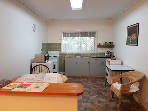 Basedow Units Tanunda - Accommodation Adelaide 3