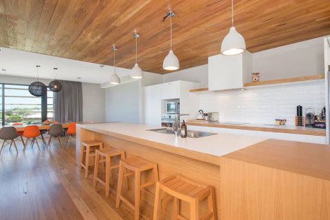 Bay Retreat - Accommodation Adelaide 3