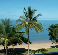 Beachfront Apartments on Trinity Beach - Accommodation Adelaide