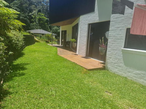 RESIDENTIAL 4 BEDROOM House - Accommodation Adelaide 2