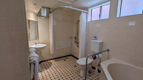 River Motel - Accommodation Adelaide 1